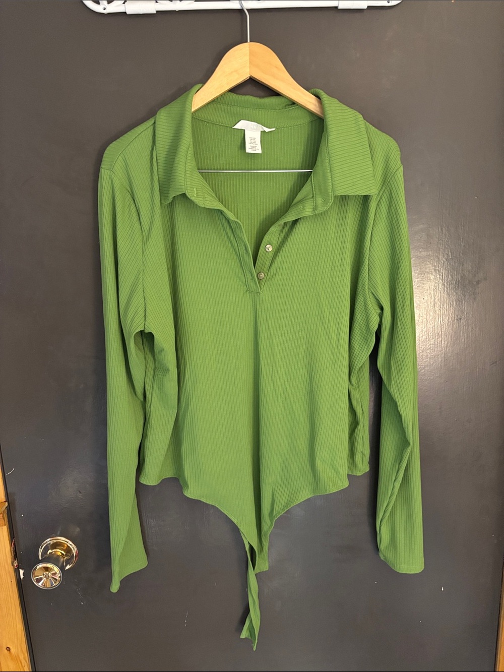 H&M Green Ribbed Long-Sleeve Button Front Tie Hem Bodysuit